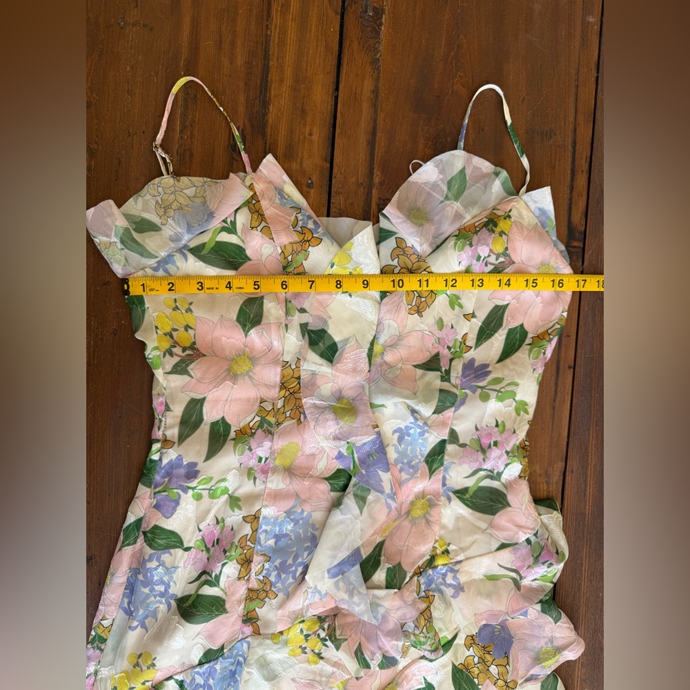 Elliatt Cosima Asymmetrical Gown in Florals - Picture 5 of 5